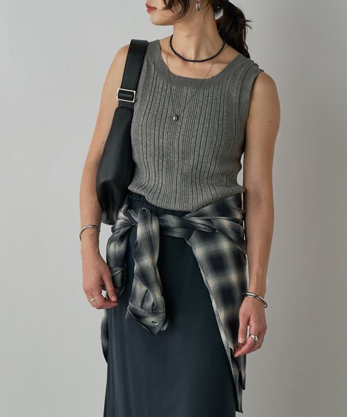 RIVE DROITE(リヴドロワ)の「【着回し力抜群】2wayニットタンク(ニット/セーター・レディース・グレー/アイボリー・FREE)」の14枚目の写真