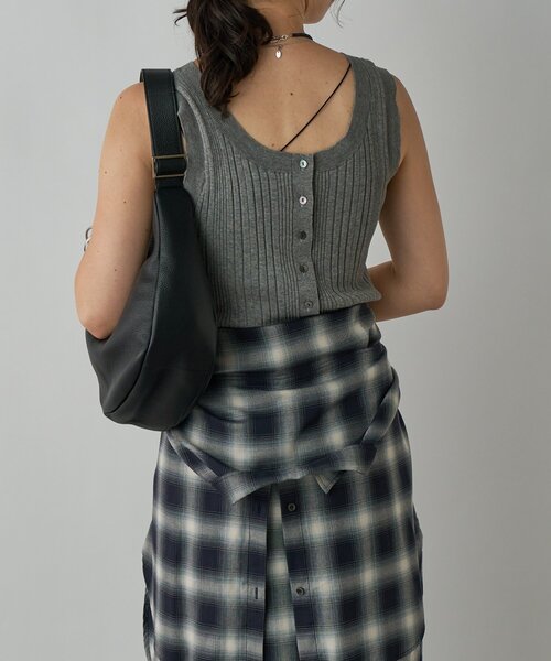 RIVE DROITE(リヴドロワ)の「【着回し力抜群】2wayニットタンク(ニット/セーター・レディース・グレー/アイボリー・FREE)」の16枚目の写真