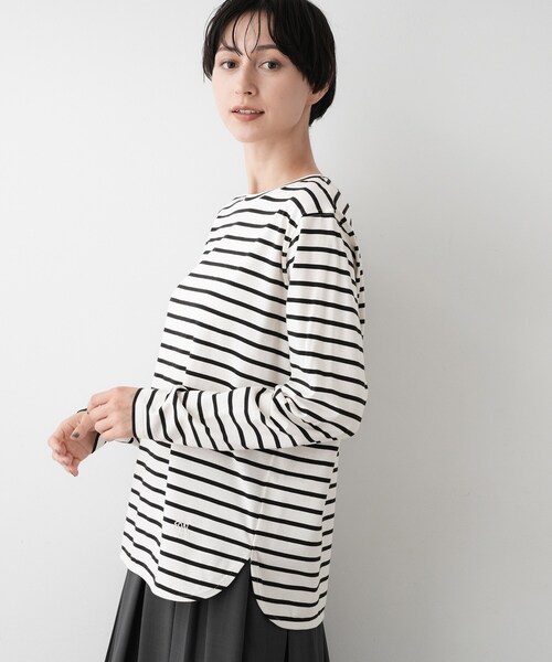Dessin(デッサン)の「【選べる首元デザイン/洗える】クルーネックロングTシャツ(Tシャツ/カットソー・レディース・グレー/ブラック系2/ホワイト系・00/01/02/03)」の1枚目の写真