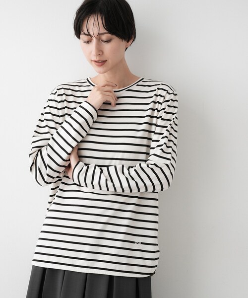 Dessin(デッサン)の「【選べる首元デザイン/洗える】クルーネックロングTシャツ(Tシャツ/カットソー・レディース・グレー/ブラック系2/ホワイト系・00/01/02/03)」の13枚目の写真