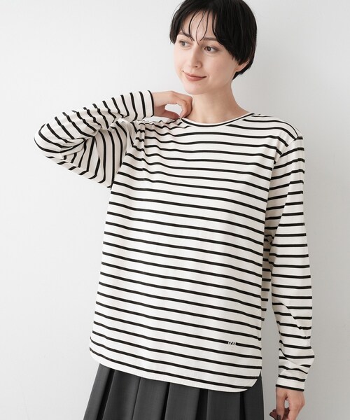 Dessin(デッサン)の「【選べる首元デザイン/洗える】クルーネックロングTシャツ(Tシャツ/カットソー・レディース・グレー/ブラック系2/ホワイト系・00/01/02/03)」の12枚目の写真