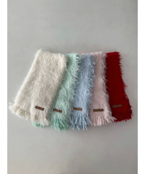 dazzlin（ダズリン）の「リップルカールマフラー（マフラー・レディース・レッド/ピンク/グリーン/イエロー/チャコールグレー/ブルー/アイボリー・FREE）」の13枚目の写真