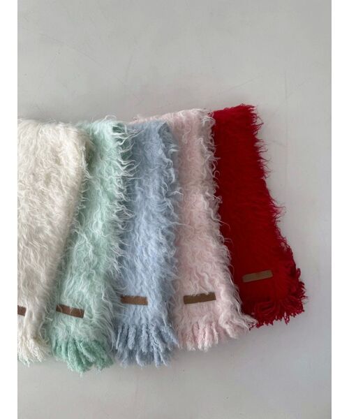 dazzlin（ダズリン）の「リップルカールマフラー（マフラー・レディース・レッド/ピンク/グリーン/イエロー/チャコールグレー/ブルー/アイボリー・FREE）」の14枚目の写真