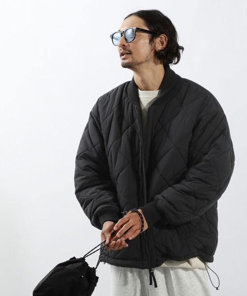 BAYFLOW（ベイフロー）の「〈撥水加工〉キルティングブルゾン / キルトジャケット（ブルゾン・メンズ・カーキ/ブラック・LARGE/MEDIUM）」の5枚目の写真