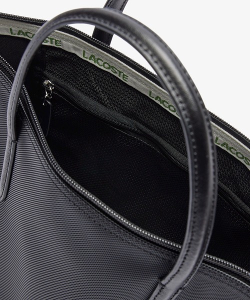 LACOSTE(ラコステ)の「L.12.12 CONCEPT スモールサイズストラップトートバッグ(トートバッグ・レディース・ブラック・FREE)」の2枚目の写真