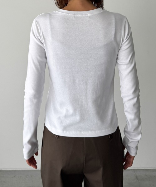 CANAL JEAN（キャナルジーン）の「HARING　クルーネックロングTシャツ（Tシャツ/カットソー・レディース・ホワイト/ブラウン/ピンク/レッド・ONE SIZE）」の18枚目の写真