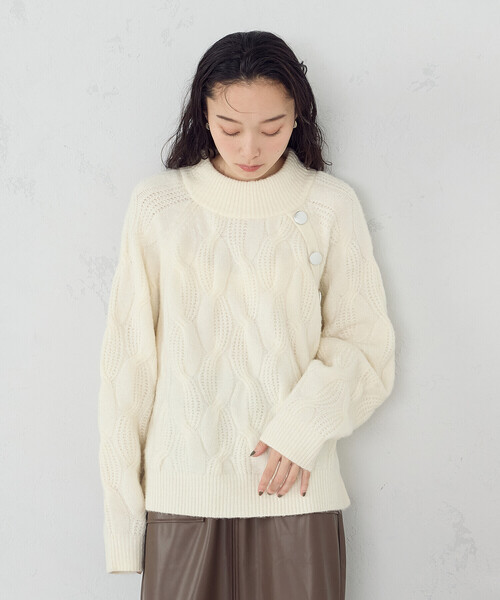 COMME CA ISM(コムサイズム)の「ケーブル ボタンニット(ニット/セーター・レディース・アイボリー/チャコール/ブルー・FREE)」の7枚目の写真