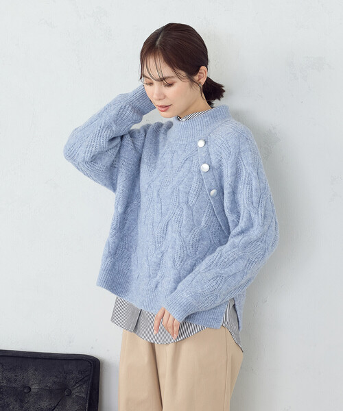 COMME CA ISM(コムサイズム)の「ケーブル ボタンニット(ニット/セーター・レディース・アイボリー/チャコール/ブルー・FREE)」の19枚目の写真