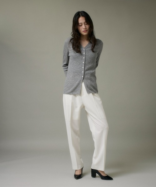 I.T.'S international（イッツインターナショナル）の「Vネックリブニットカーディガン《Melty air wool》（ニット/セーター・レディース・オフホワイト/グレー/ブラック/ブルー/ピンク・フリー）」の10枚目の写真