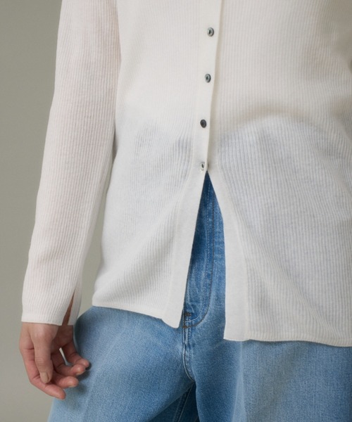 I.T.'S international（イッツインターナショナル）の「Vネックリブニットカーディガン《Melty air wool》（ニット/セーター・レディース・オフホワイト/グレー/ブラック/ブルー/ピンク・フリー）」の18枚目の写真