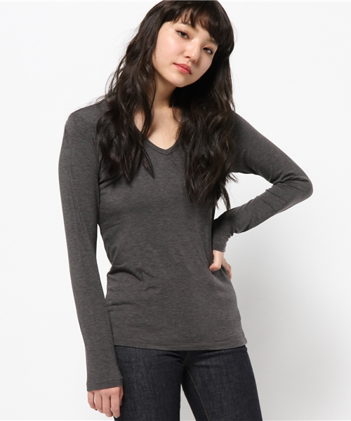 MOUSSY（マウジー）の「V/N BASIC TOPS（Tシャツ/カットソー・レディース・チャコールグレー/オフホワイト/ブラック・1/2）」の3枚目の写真