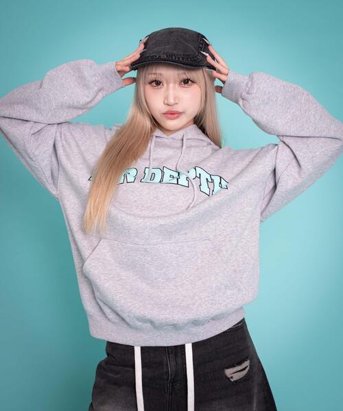 LTR DEPTH（レイターデプス）の「LTR DEPTH/【25年秋冬新作】カレッジプルパーカー（パーカー・メンズ・ブラック/杢グレー/ネイビー/レッド・MEDIUM/LARGE）」の2枚目の写真