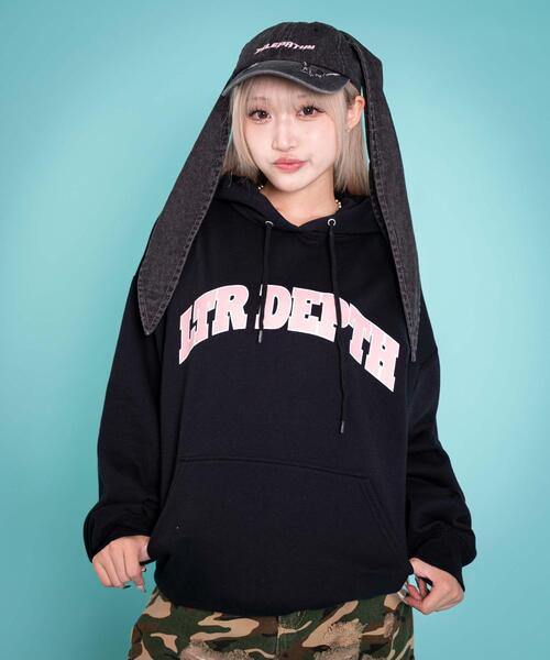 LTR DEPTH（レイターデプス）の「LTR DEPTH/【25年秋冬新作】カレッジプルパーカー（パーカー・メンズ・ブラック/杢グレー/ネイビー/レッド・MEDIUM/LARGE）」の8枚目の写真