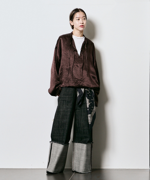 LIVINGTONE（リヴィントーン）の「LIVINGTONE DOLK-TURN UP LONG LT-DOLK-05：デニムパンツ（デニムパンツ・レディース・ブラック・MEDIUM）」の3枚目の写真