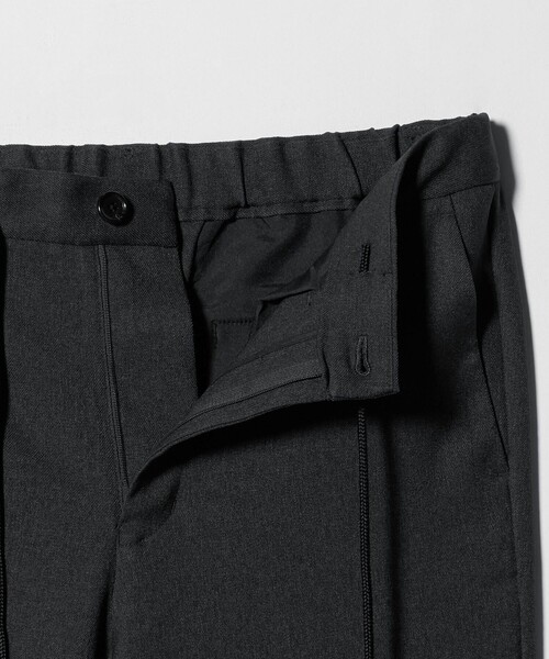 A DAY IN THE LIFE UNITED ARROWS(アデイインザライフユナイテッドアローズ)の「ウールライク サージ イージーパンツ<A DAY IN THE LIFE>(スラックス・メンズ・ベージュ/ネイビー/ブラック/ダークグレー・S/L/XL/M)」の21枚目の写真