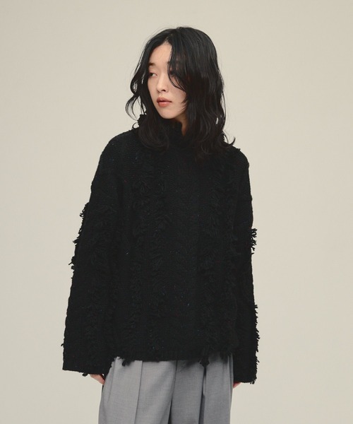 eL(エル)の「【eL】3G Fringe Cable Pullover/588095(ニット/セーター・レディース・コーラル/グレー/ブラック・FREE)」の6枚目の写真