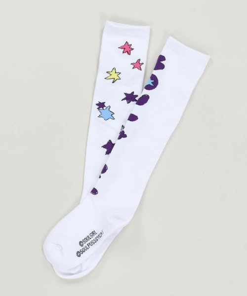SPINNS(スピンズ)の「『SOUL PUSSSY CAT×SPINNS』ロゴハイソックス(ソックス/靴下・レディース・ホワイト×パープル/ホワイト×イエロー/ホワイト×ピンク・ONESIZE)」の16枚目の写真