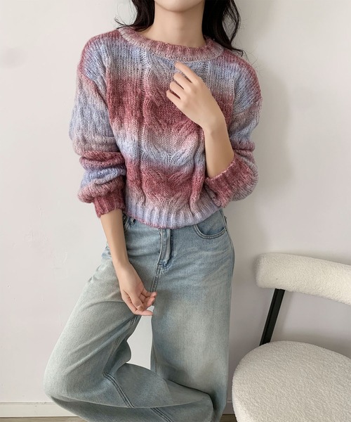 aimoha(アイモハ)の「グラデーションケーブル編みニットプルオーバー(ニット/セーター・レディース・レッド/イエロー/グレー・FREE)」の6枚目の写真