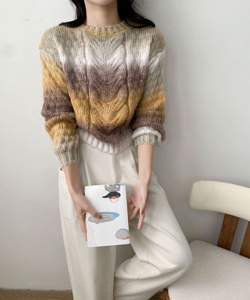 aimoha(アイモハ)の「グラデーションケーブル編みニットプルオーバー(ニット/セーター・レディース・レッド/イエロー/グレー・FREE)」の17枚目の写真