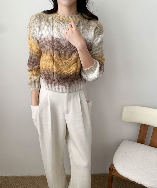 aimoha(アイモハ)の「グラデーションケーブル編みニットプルオーバー(ニット/セーター・レディース・レッド/イエロー/グレー・FREE)」の18枚目の写真