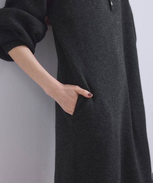ADAM ET ROPE'(アダムエロペ)の「【WEB限定】2WAYニットポロワンピース(ワンピース・レディース・チャコールグレー/グレー/ブラウン・FREE)」の17枚目の写真