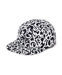 【PGG】【直営店舗&公式オンライン限定】無縫製風キャップ <ロゴ総柄> (UNISEX)