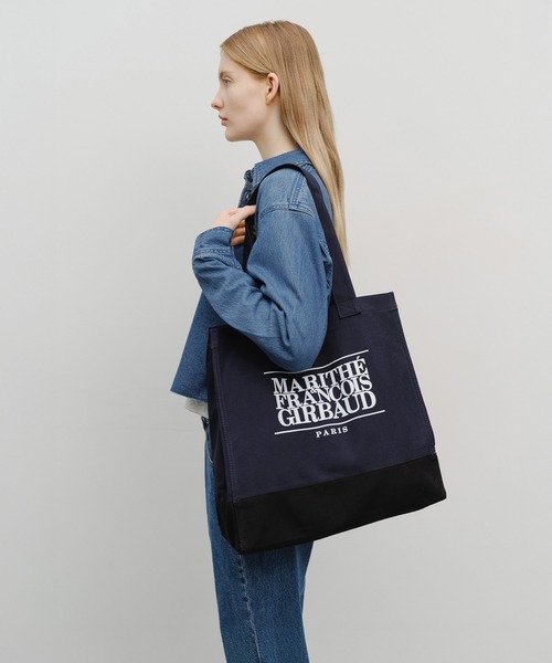 MARITHE + FRANCOIS GIRBAUD(マリテフランソワジルボー)の「CLASSIC LOGO BIG SHOPPER BAG(トートバッグ・レディース・Navy/ナチュラル/ライトブルー・フリー)」の19枚目の写真