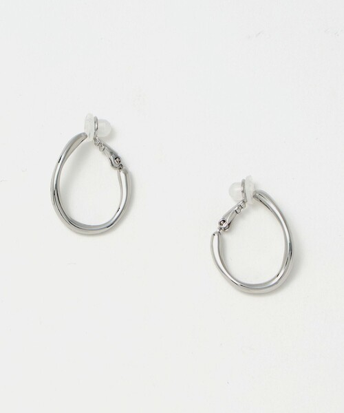 green label relaxing（グリーンレーベルリラクシング）の「ドロップフープ ウェーブ イヤリング（イヤリング・レディース・シルバー/ゴールド・FREE）」の10枚目の写真