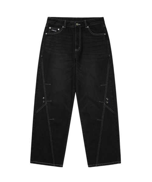 AAKAM（アーカム）の「Incision Eyelet Washed Denim Pants (Black)（デニムパンツ・レディース・その他・1/2）」の2枚目の写真