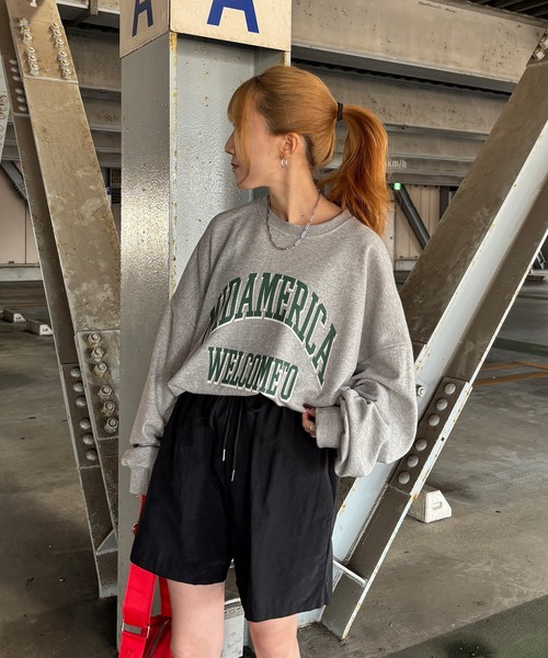 ISOOK（アイスー）の「【ISOOK / アイスー】カレッジロゴ風オーバーサイズスウェット / 長袖 クルーネック ラウンドネック カットソー レタリング ルーズ丈 ビッグシルエット 英字ロゴ 春服 春トップス グレー ピンク ZOZOTOWN限定（スウェット・レディース・ピンク/グレー・FREE）」の15枚目の写真