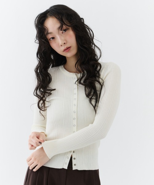 NUJOH（ヌゾ）の「Snap Rib Top / スナップリブトップ（Tシャツ/カットソー・レディース・アイボリー/ブラック/ライトブルー/チャコールグレー・FREE）」の5枚目の写真