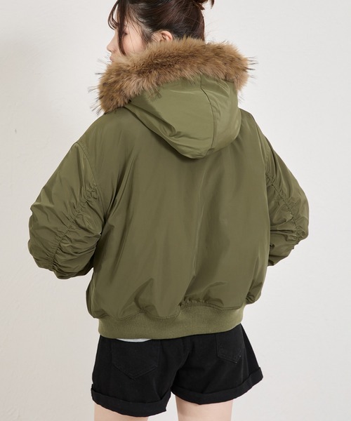 shrita(シュリータ)の「N2Bファー付きブルゾン(ブルゾン・キッズ・ブラック/カーキ・FREE)」の3枚目の写真