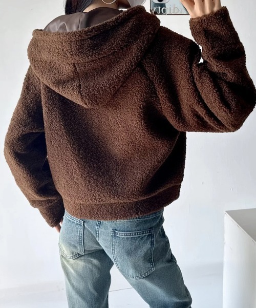 SallyLunn(サリーラン)の「ハーフジップボアフーディー(パーカー・レディース・ホワイト/ブラック/グレー・MEDIUM/LARGE)」の13枚目の写真