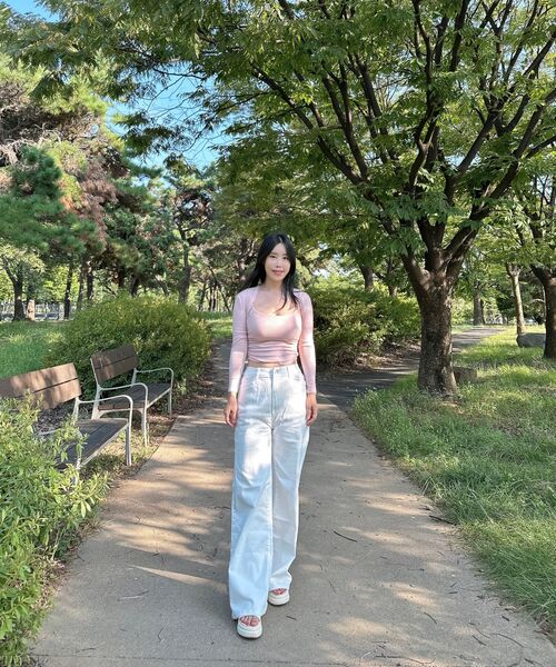 LADY VOLUME(レディーボリューム)の「ストレートフレアジーンズ (ホワイト)(デニムパンツ・レディース・その他・SMALL/MEDIUM/LARGE)」の9枚目の写真
