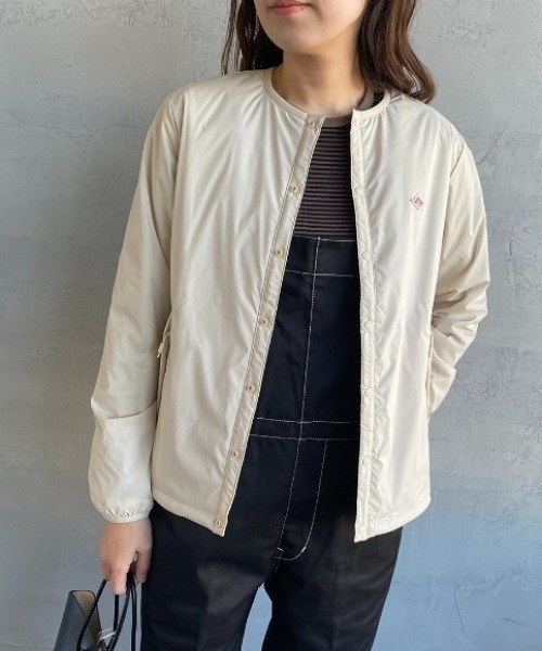 DANTON（ダントン）の「[DANTON/ダントン] ナイロンタフタ インサレーションノーカラージャケット（ノーカラージャケット・レディース・ブラック/アイボリー/グレイッシュベージュ・M/S）」の22枚目の写真
