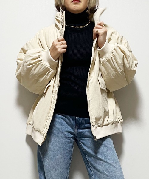 Fizz（フィズ）の「ハイネック襟裏フリース中綿ブルゾン（ブルゾン・レディース・アイボリー/ブラック/オリーブ/モカ・M）」の2枚目の写真