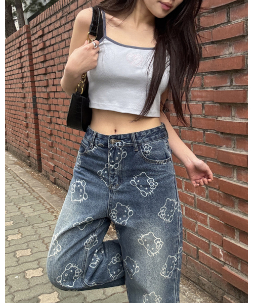 LILY HEIZE(リリーヘイズ)の「ドルフィンエンボスリーブレストップ_LIGHT BLUE(Tシャツ/カットソー・レディース・スカイブルー・FREE)」の2枚目の写真