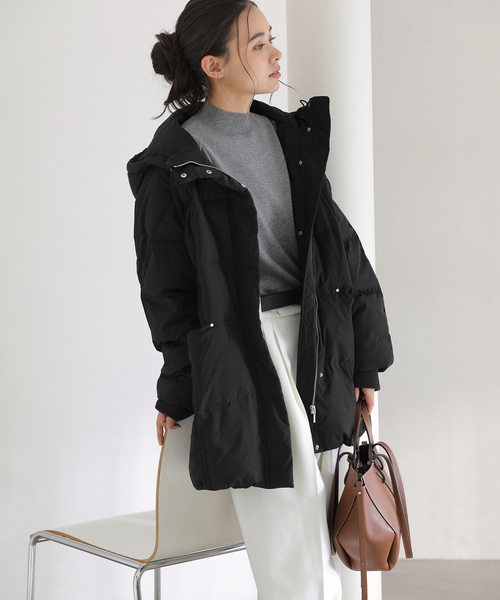 La TOTALITE（ラトータリテ）の「ストレッチミドルダウン（ダウンジャケット/コート・レディース・ブラック/ベージュ系その他・FREE）」の13枚目の写真