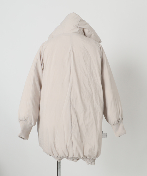 La TOTALITE（ラトータリテ）の「ストレッチミドルダウン（ダウンジャケット/コート・レディース・ブラック/ベージュ系その他・FREE）」の5枚目の写真