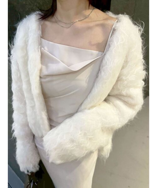 LAGUNAMOON(ラグナムーン)の「ファーライクニットカーデセットナローキャミワンピース(ワンピース・レディース・チャコールグレー/ベージュ・SMALL/MEDIUM)」の12枚目の写真