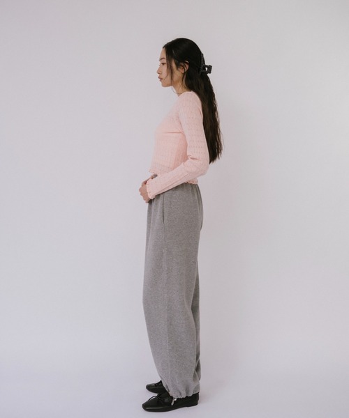 duei(デュイ)の「アイレットコンパクトカーディガン(カーディガン/ボレロ・レディース・アイボリー/ブラック/グレー/ピンク・FREE)」の17枚目の写真