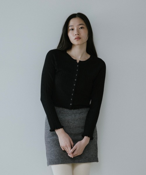 duei(デュイ)の「アイレットコンパクトカーディガン(カーディガン/ボレロ・レディース・アイボリー/ブラック/グレー/ピンク・FREE)」の6枚目の写真