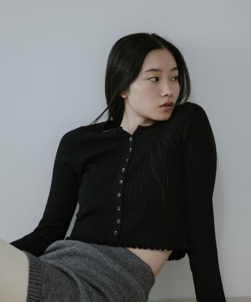 duei(デュイ)の「アイレットコンパクトカーディガン(カーディガン/ボレロ・レディース・アイボリー/ブラック/グレー/ピンク・FREE)」の8枚目の写真