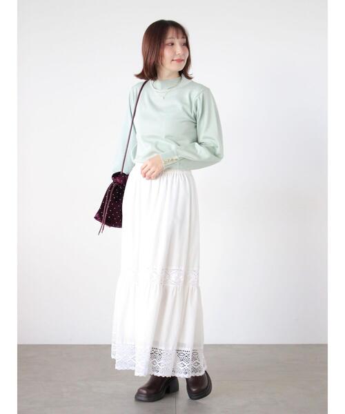 Te chichi TERRASSE（テチチテラス）の「袖口金釦ハイネックニット（ニット/セーター・レディース・オフホワイト/イエロー/ミント/チャコールグレー・F）」の10枚目の写真