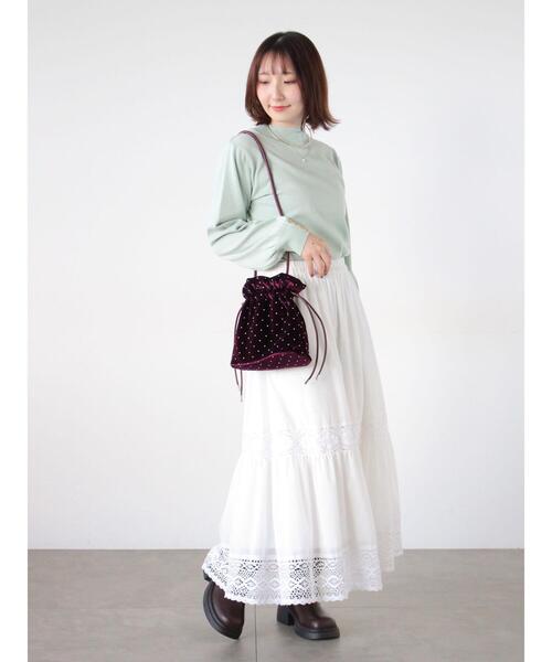 Te chichi TERRASSE（テチチテラス）の「袖口金釦ハイネックニット（ニット/セーター・レディース・オフホワイト/イエロー/ミント/チャコールグレー・F）」の11枚目の写真