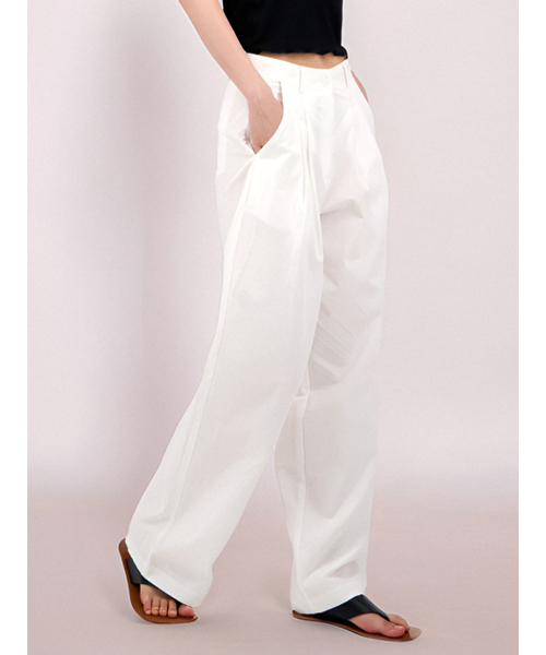 ACUD(アクド)の「Double Pintuck Slacks _White(スラックス・レディース・ホワイト・S/M)」の2枚目の写真