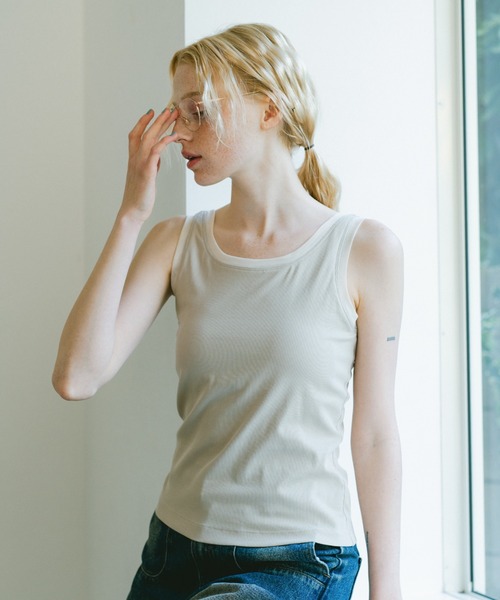 idem(イデム)の「【カップ付き】bi-color sheer cup in tank top / 配色シアータンクトップ(タンクトップ・レディース・ライトブルー/ベージュ・FREE)」の17枚目の写真