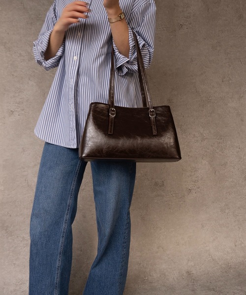 SHE HER HER HERS（シーハーハーハーズ）の「ヴィンテージエナメルスクエアバッグ（トートバッグ・レディース・ブラック/キャメル/ブラウン/アイボリー・FREE）」の15枚目の写真