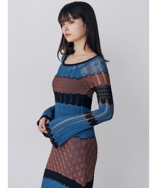 MURUA(ムルーア)の「バイカラークロシェニットワンピース(ワンピース・レディース・ホワイト/ブラック/ブルー・FREE)」の13枚目の写真