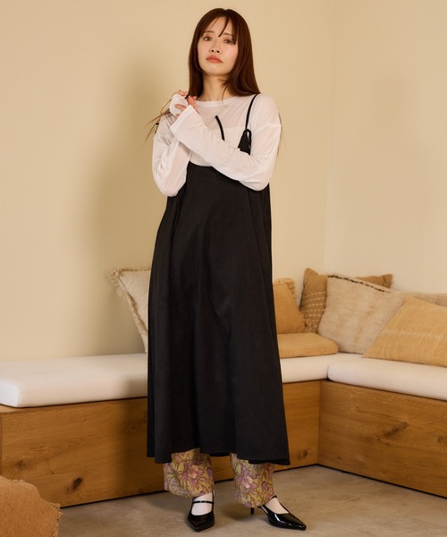 mysty woman(ミスティウーマン)の「フェイクスエードジャンスカ 658148(ワンピース・レディース・ブラック/キャメル/ベージュ・FREE)」の16枚目の写真